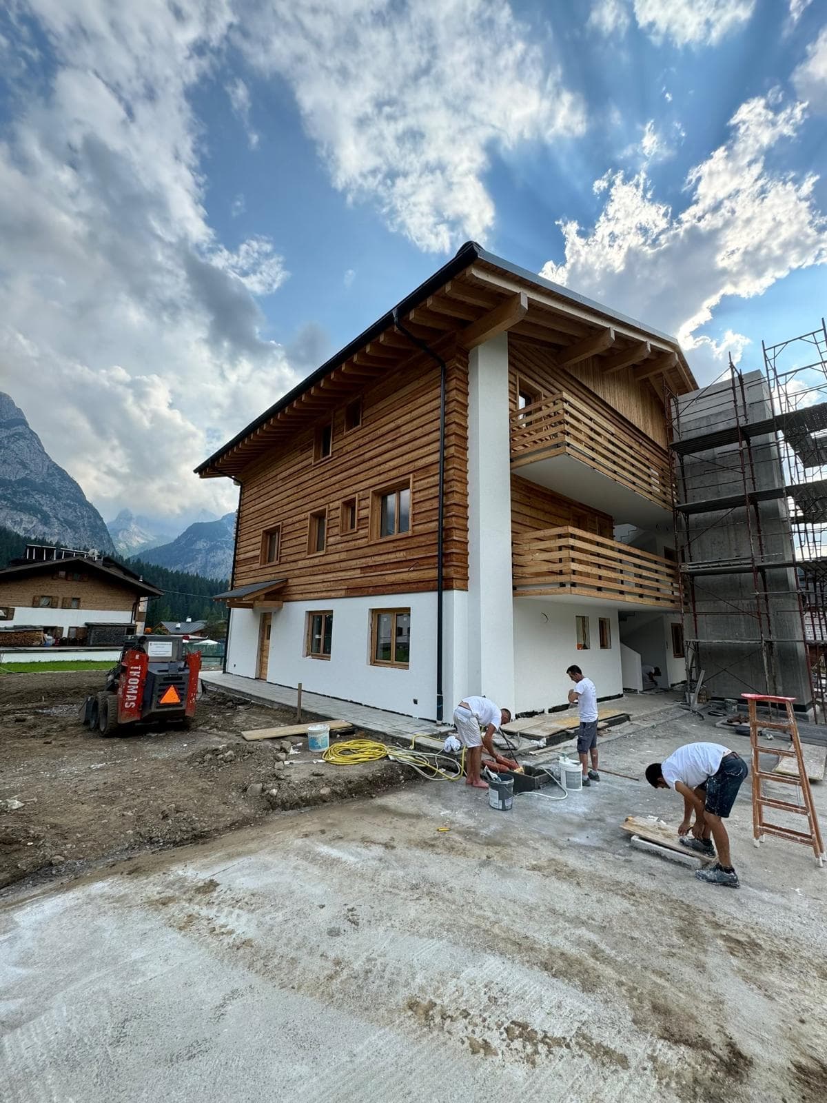 Residenza in legno e finiture esterne