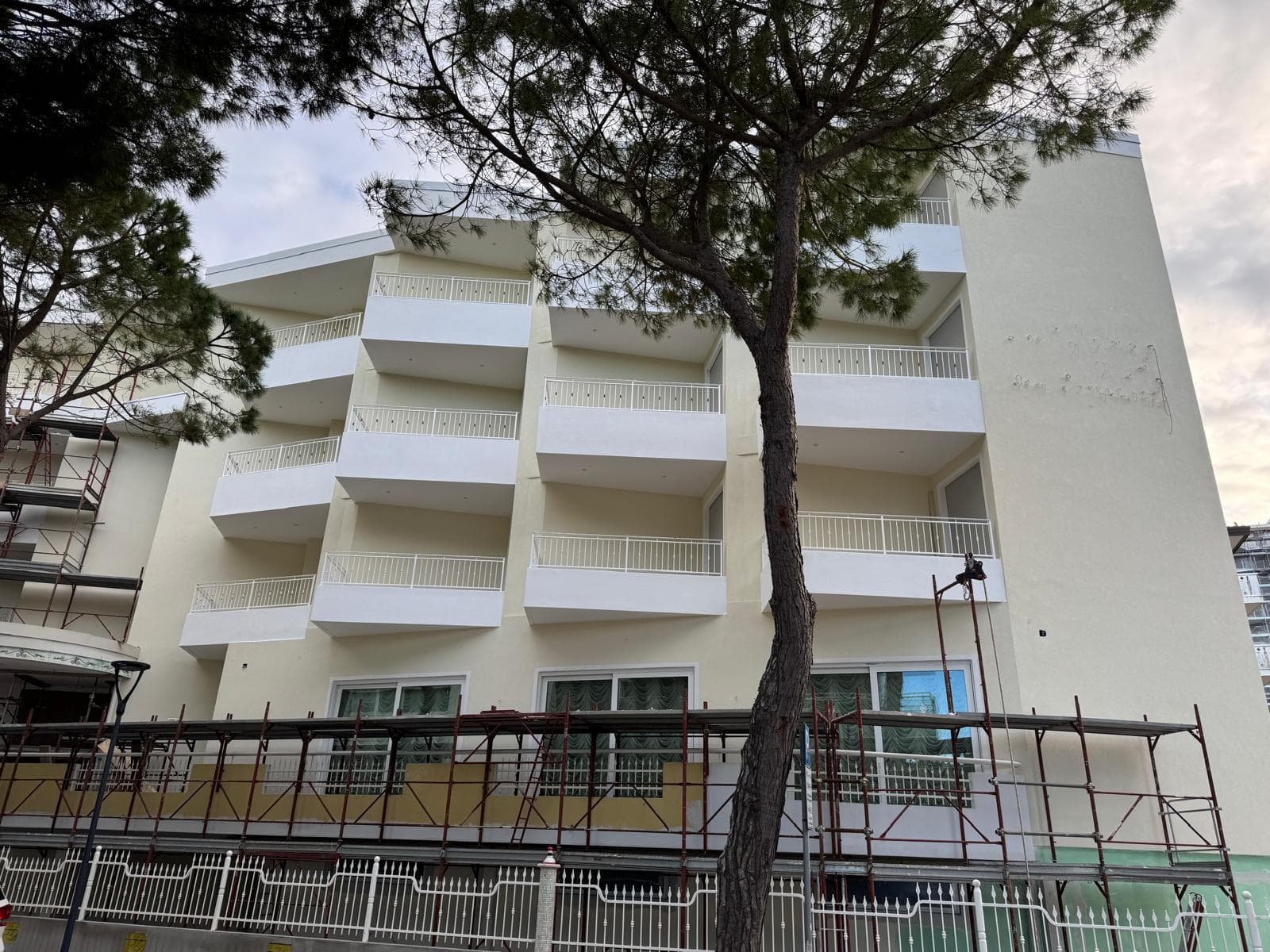 Riqualificazione esterna di palazzina